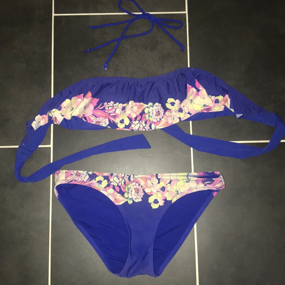 American Eagle Floral Bikini